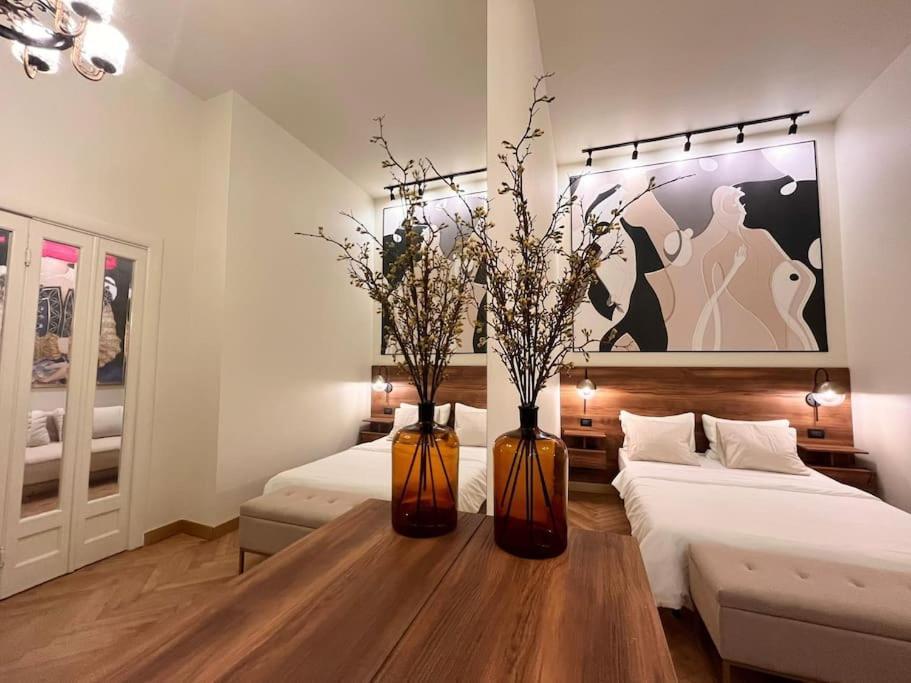 Littlehouse- Entire Property For Maximum 4 People 부쿠레슈티 외부 사진