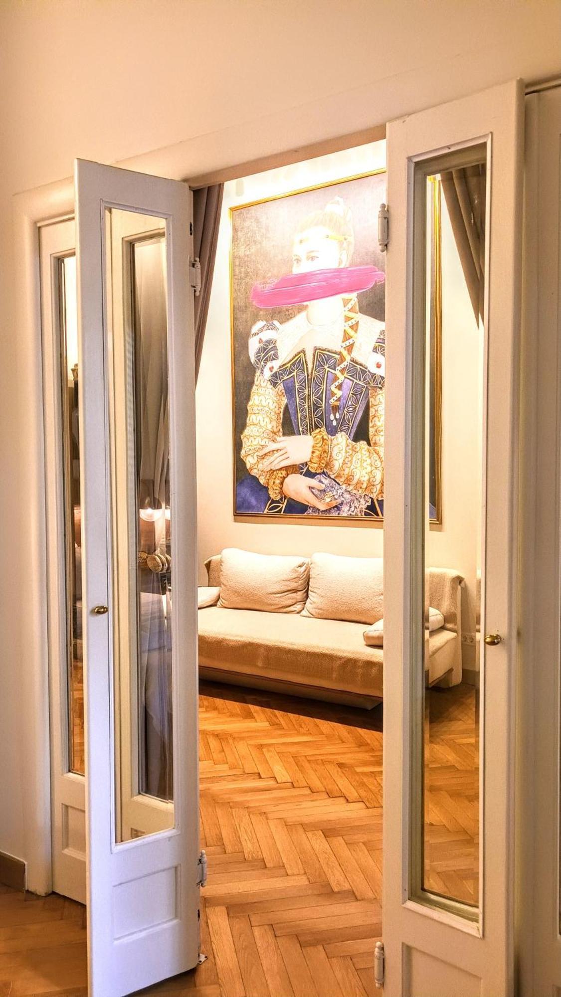 Littlehouse- Entire Property For Maximum 4 People 부쿠레슈티 외부 사진